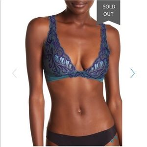 Natori feathers wireless bralette 36b/c